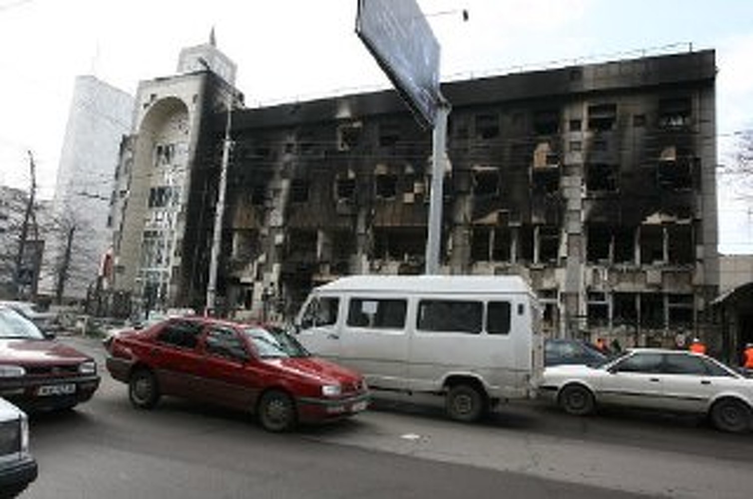 Что на самом деле построят на месте сгоревшего здания генпрокуратуры КР? Ответ мэрии — Today.kg