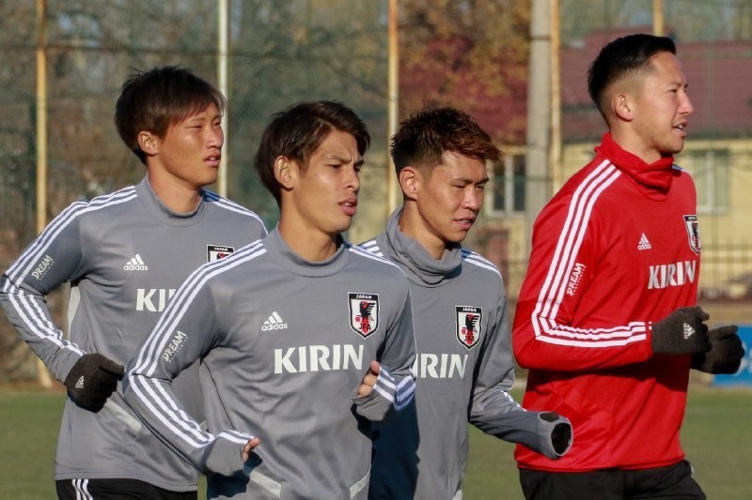 Фото – Первая тренировка сборной Японии по футболу в Бишкеке — Today.kg
