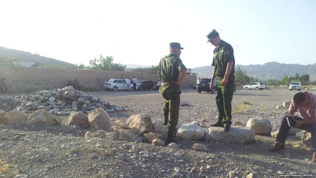 На границе с Таджикистаном произошло сразу два конфликта — Today.kg