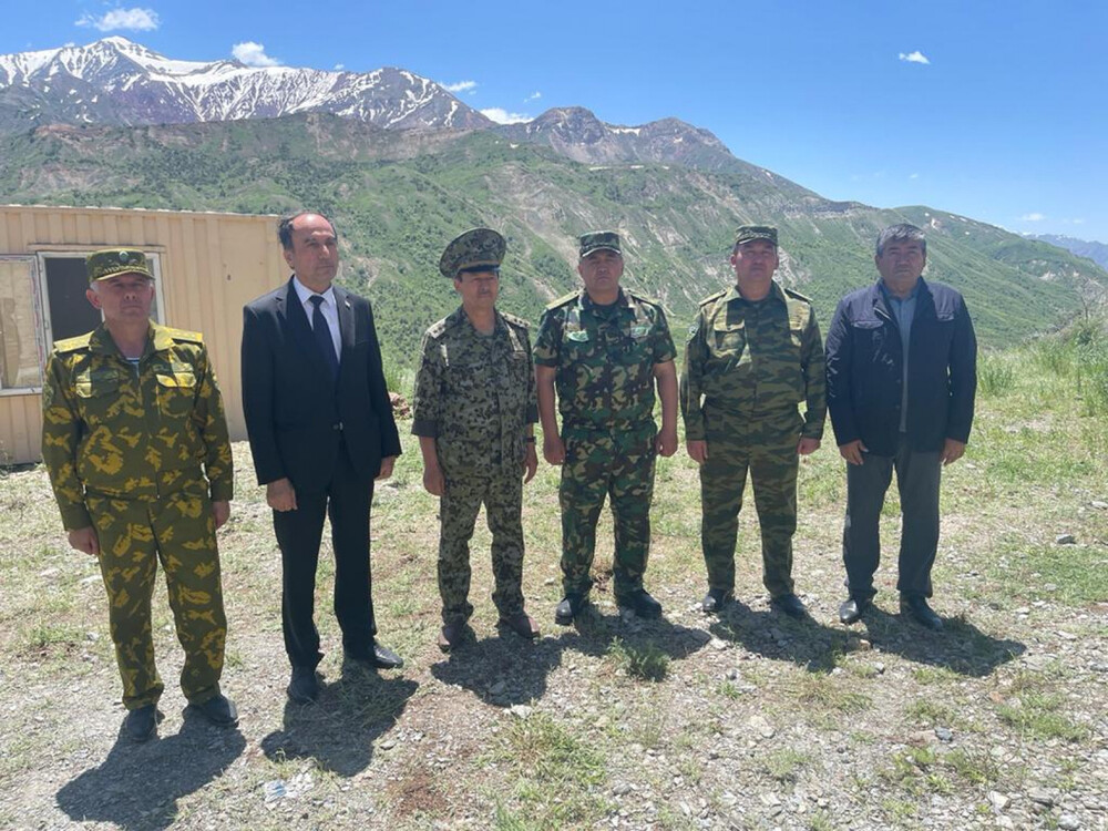 Отвести пограничные посты на 3 километра вглубь с каждой стороны. О чем еще договорились главы ГКНБ Кыргызстана и Таджикистана — Today.kg