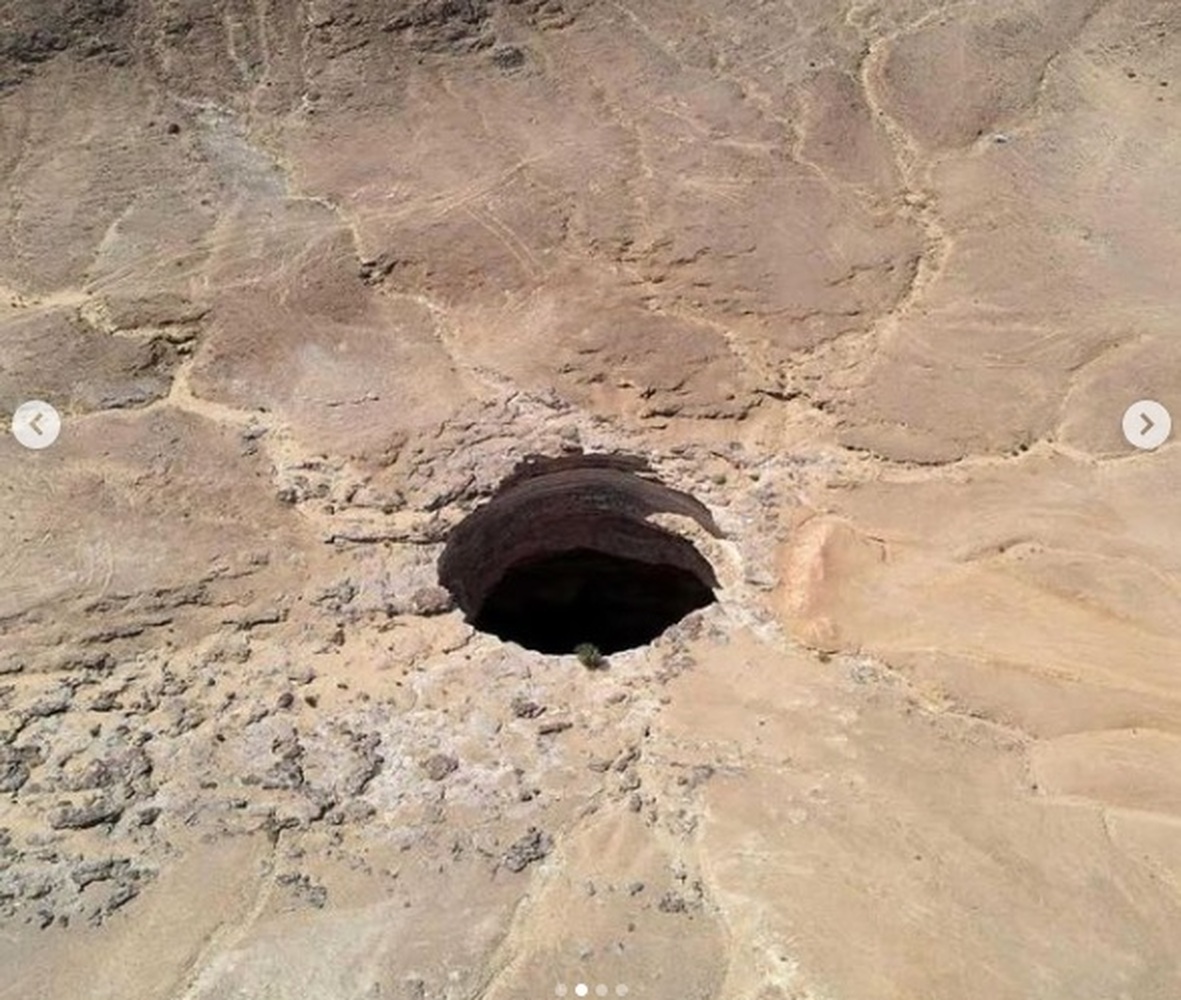 «Колодец ада» в Йемене показали с воздуха. По легенде там обитают джинны — Today.kg
