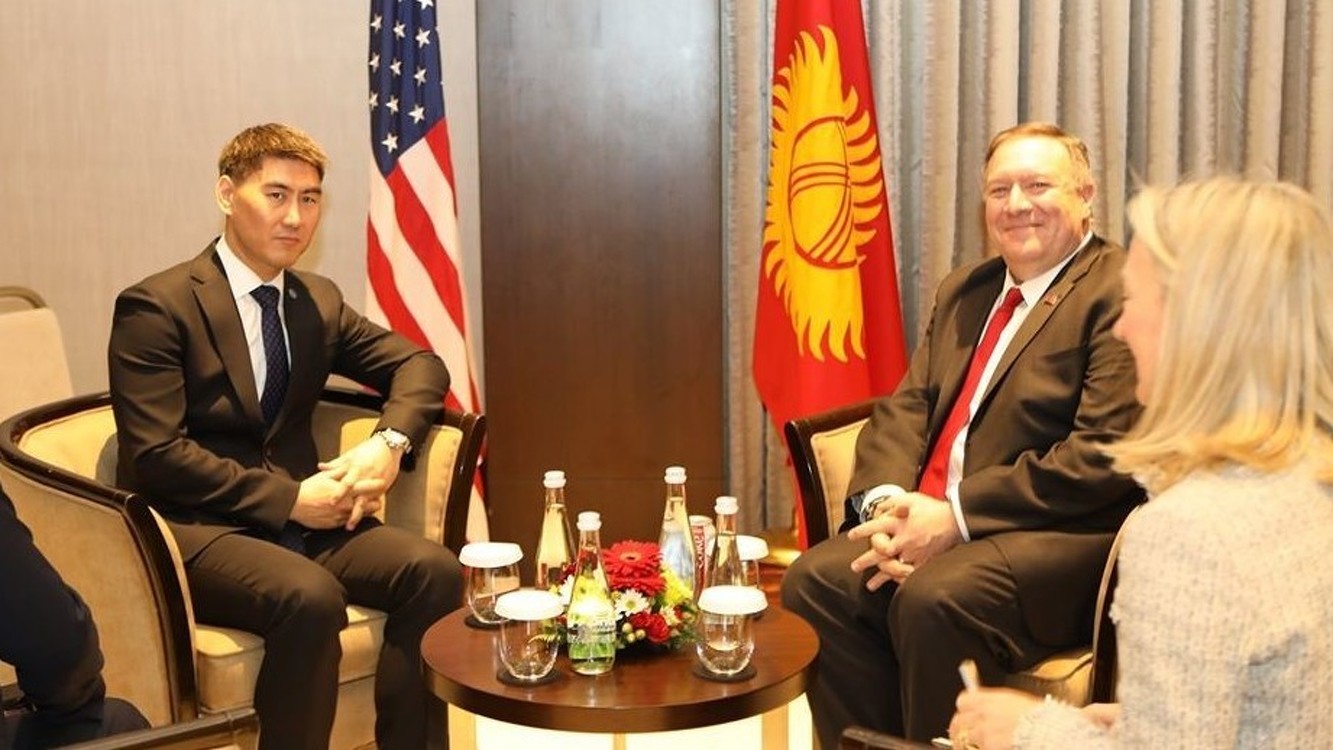 Министр Айдарбеков и госсекретарь Помпео обсудили визовые ограничения США для граждан Кыргызстана — Today.kg