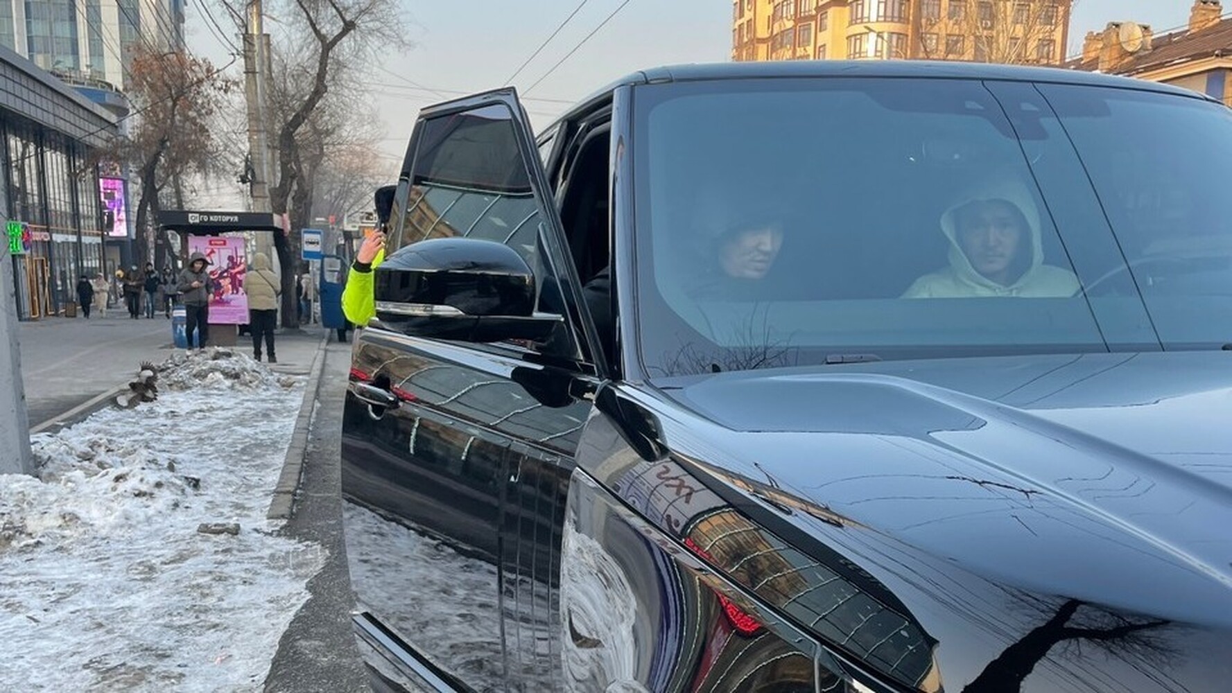 Даниэля Ажиева оштрафовали за незаконную тонировку — Today.kg