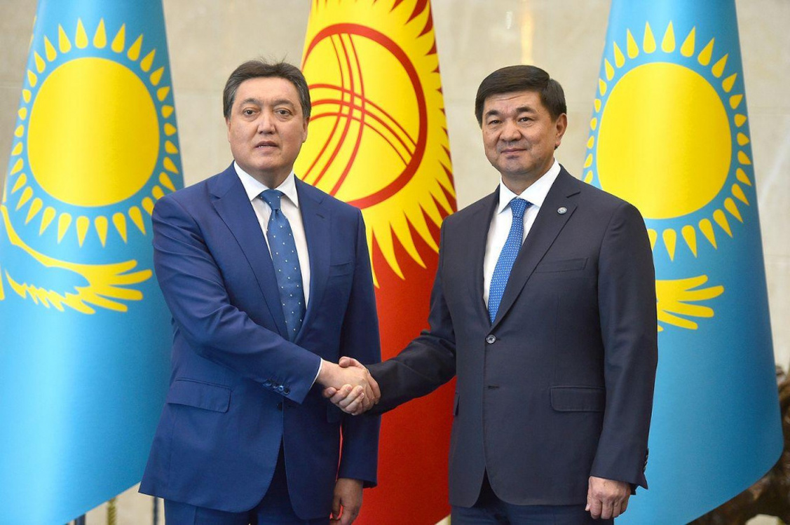 Казахстан обещает пропускать грузы в Кыргызстан — Today.kg
