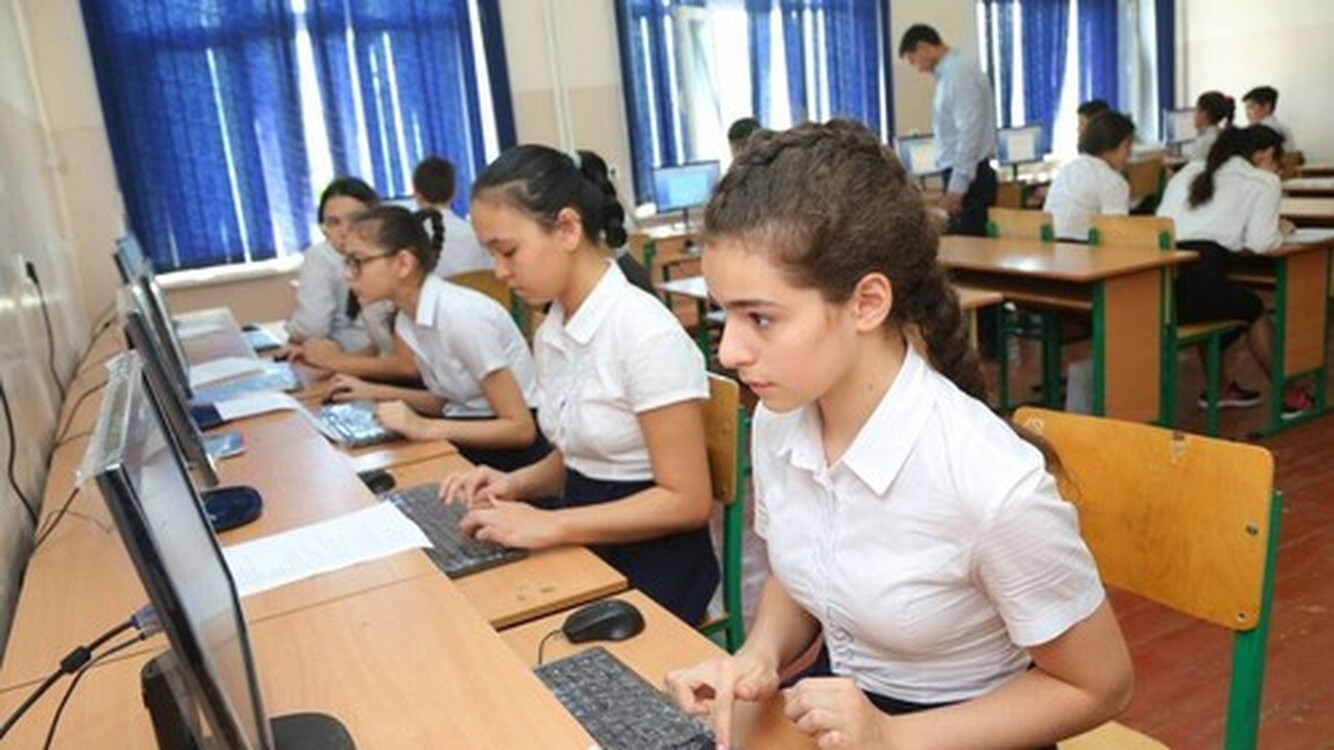 В Узбекистане 68% девушек никогда не пользовались Интернетом - ЮНИСЕФ — Today.kg