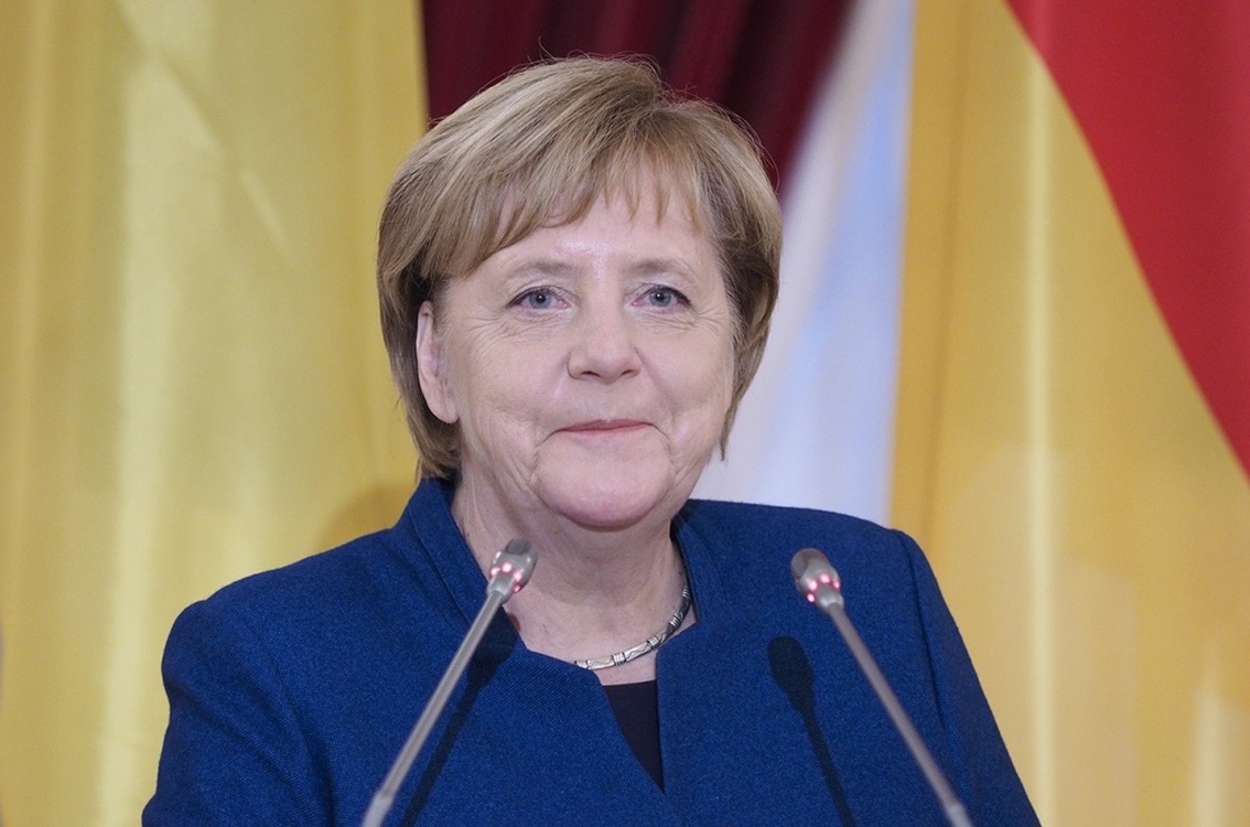 Ангела Меркель поздравила Садыра Жапарова с вступлением в должность — Today.kg