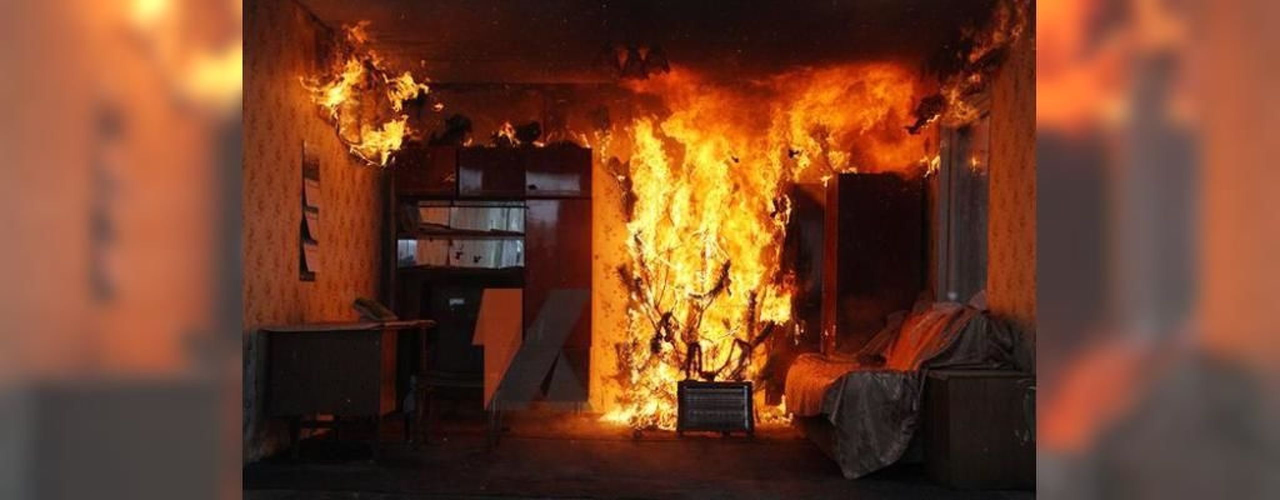 В бишкекской квартире произошел пожар. Умер мужчина, пытавшийся спрятаться от огня в туалете — Today.kg