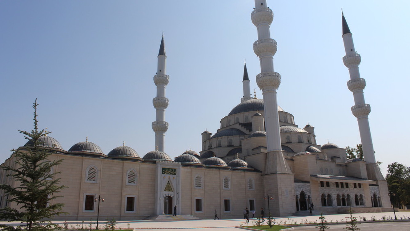 В Кыргызстане с 8 июня можно посещать мечети и церкви — Today.kg