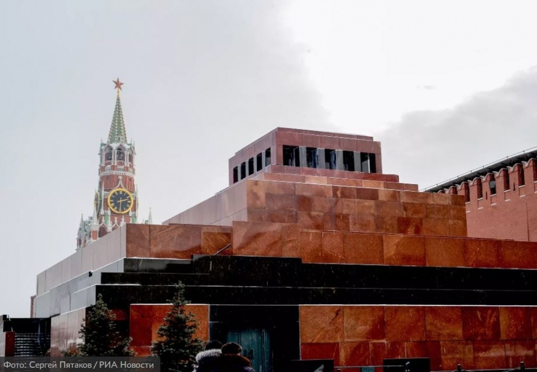 В Москве предложили захоронить Ленина рядом с родственниками — Today.kg