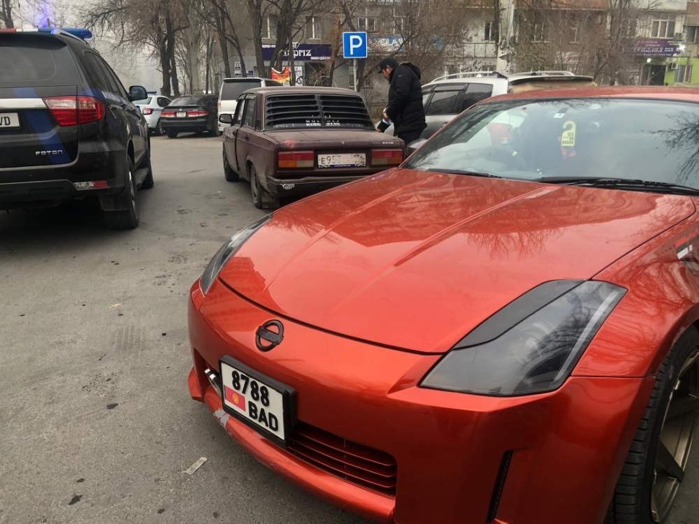 Дрифтовал у дома правительства. В Бишкеке задержан автохулиган — Today.kg