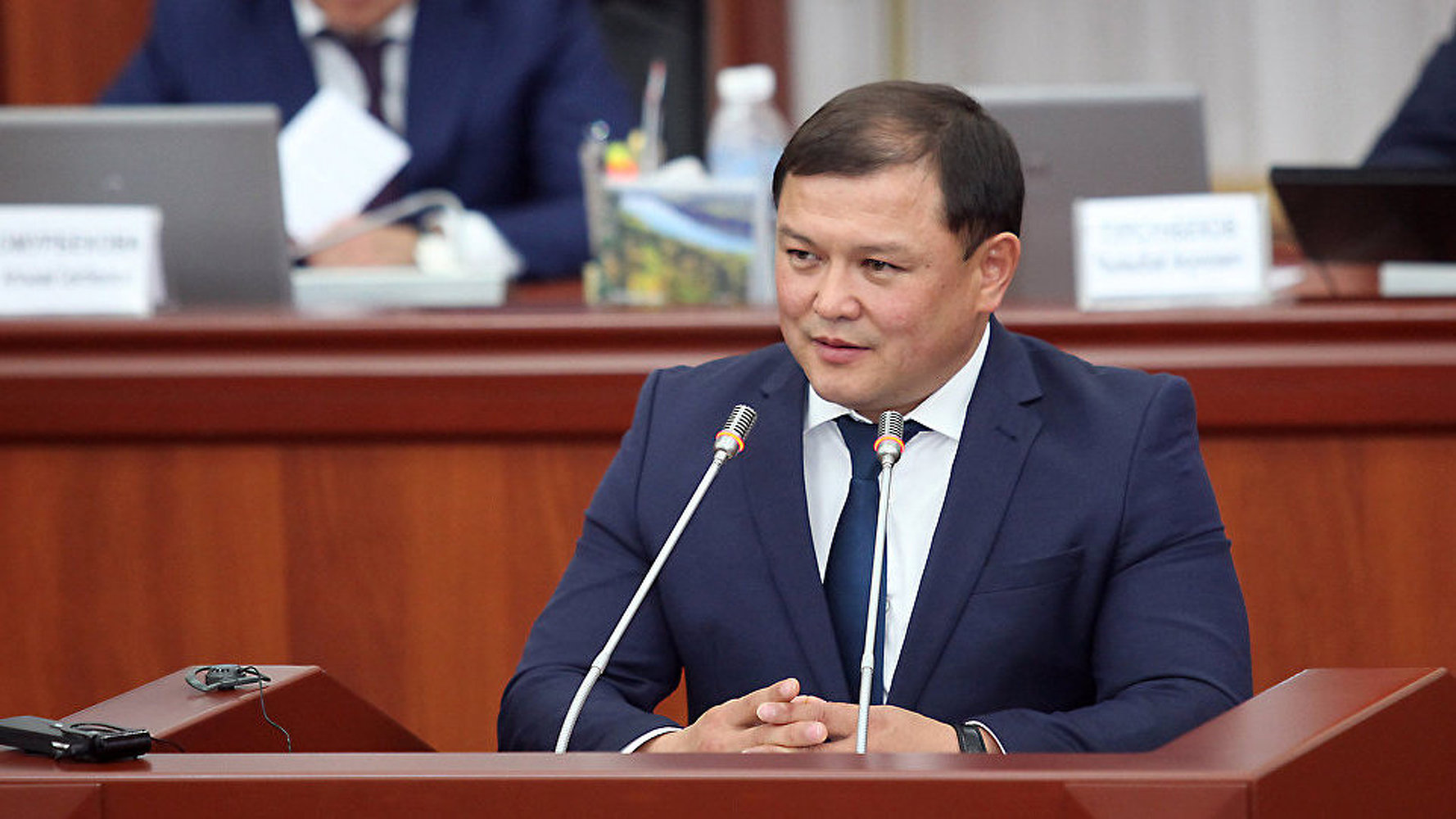 Депутаты готовы нести ответственность за лишение неприкосновенности Атамбаева — Today.kg