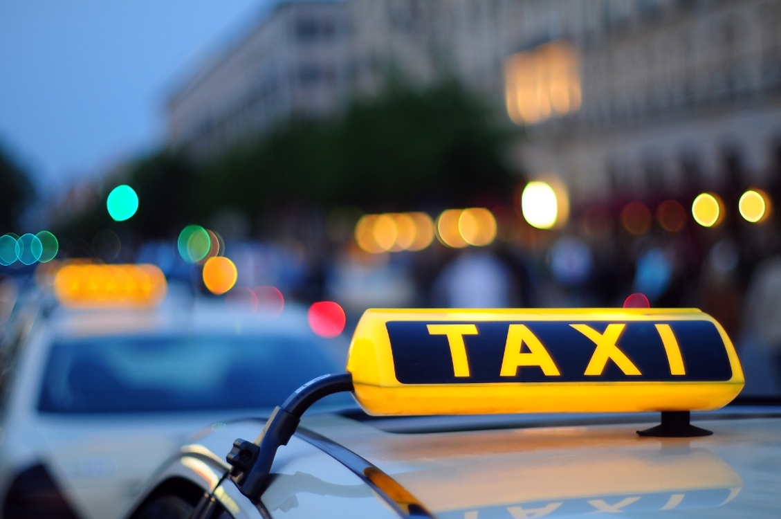 В Жогорку Кенеше возмущаются ценами на проезд в такси — Today.kg