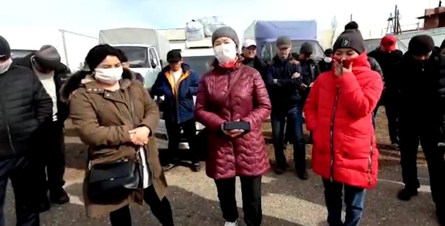 В Москве кыргызстанцы пытались на автобусах выехать в Оренбург, несмотря на закрытые границы Казахстана — Today.kg