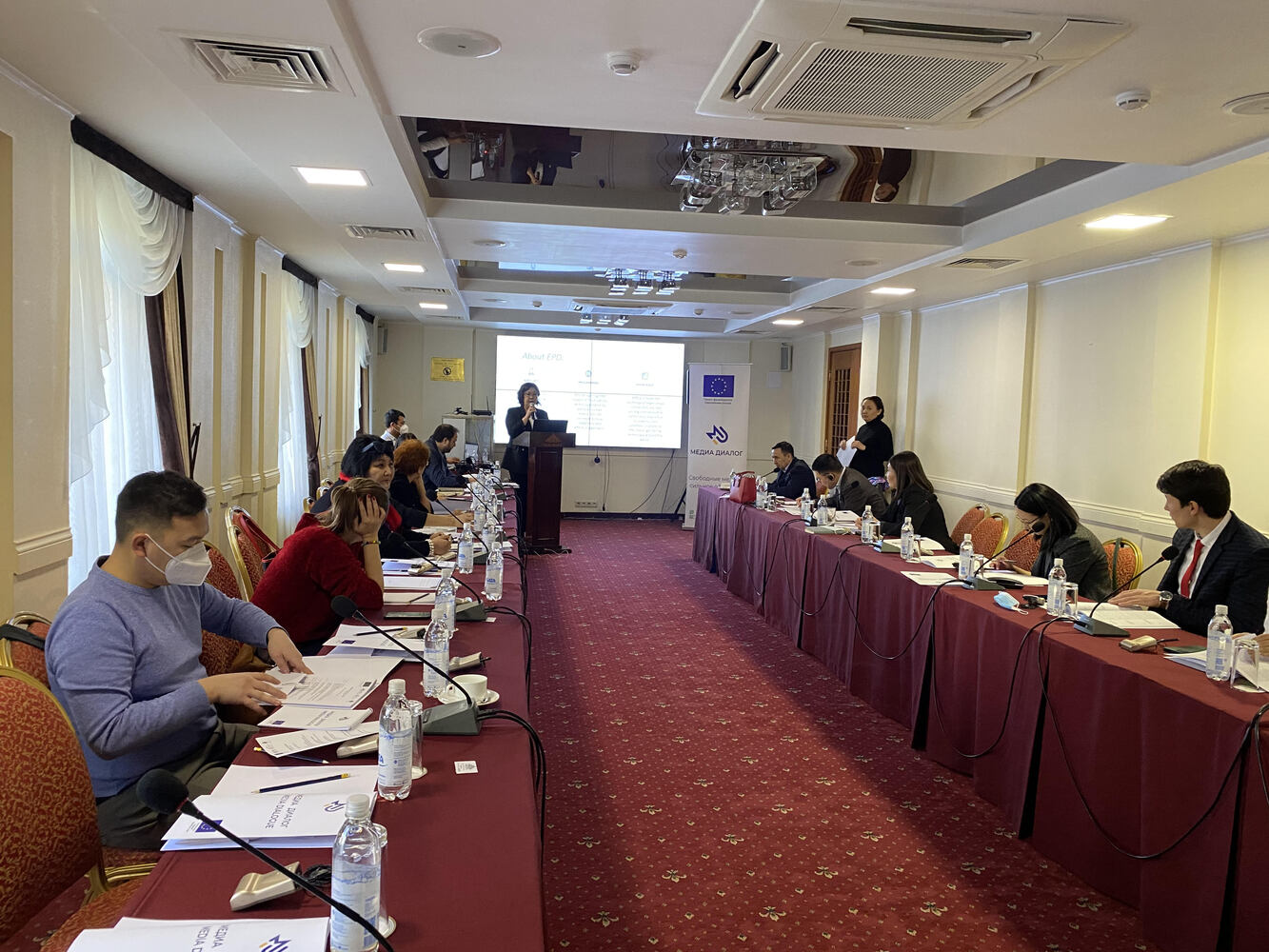 В Бишкеке проходит обсуждение разработки концепции информационной политики — Today.kg
