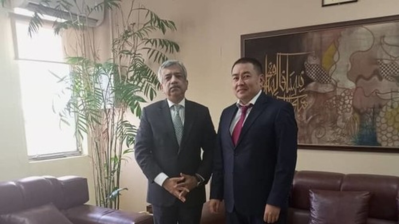 Кыргызстан и Пакистан подняли вопрос прямого транспортного сообщения между странами — Today.kg