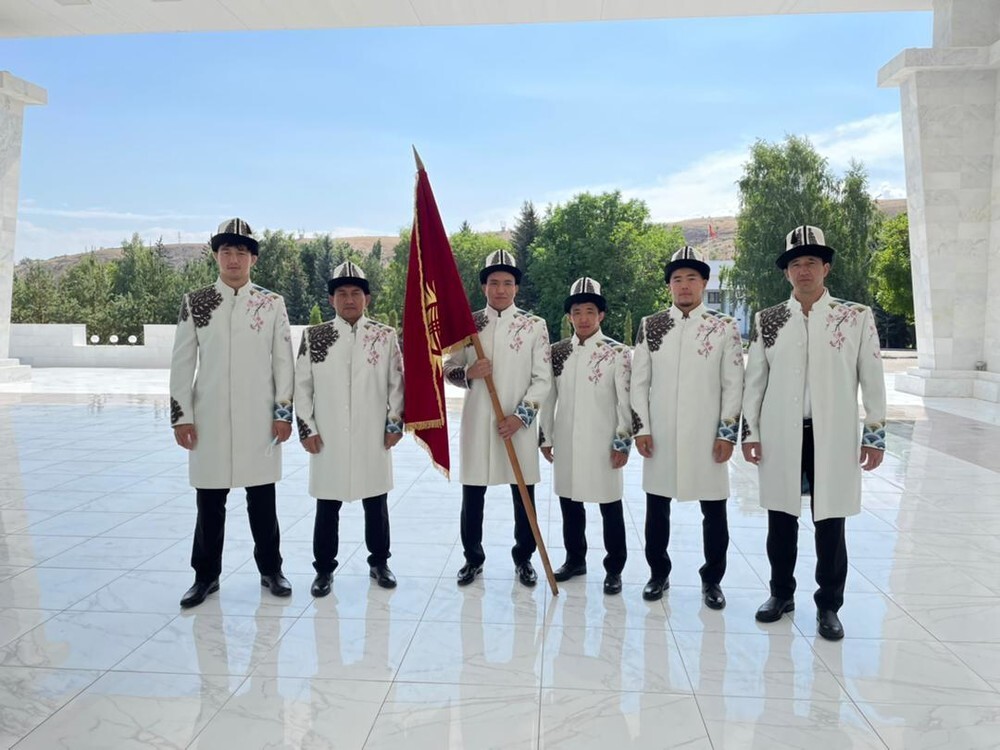 Парадная форма олимпийской сборной Кыргызстана — Today.kg