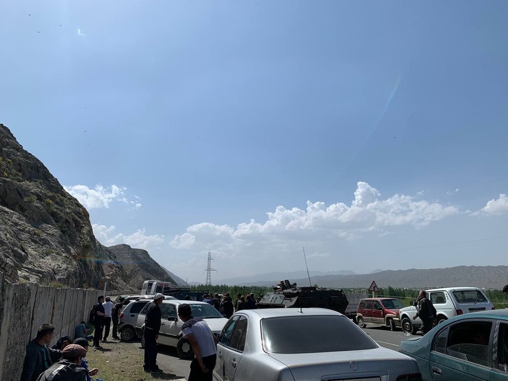 Конфликт на кыргызско-таджикской границе: Количество пострадавших увеличивается с обеих сторон — Today.kg