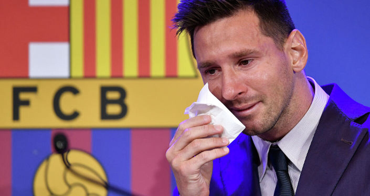 Месси не смог сдержать слез на прощальной пресс-конференции в Барселоне — видео — Today.kg