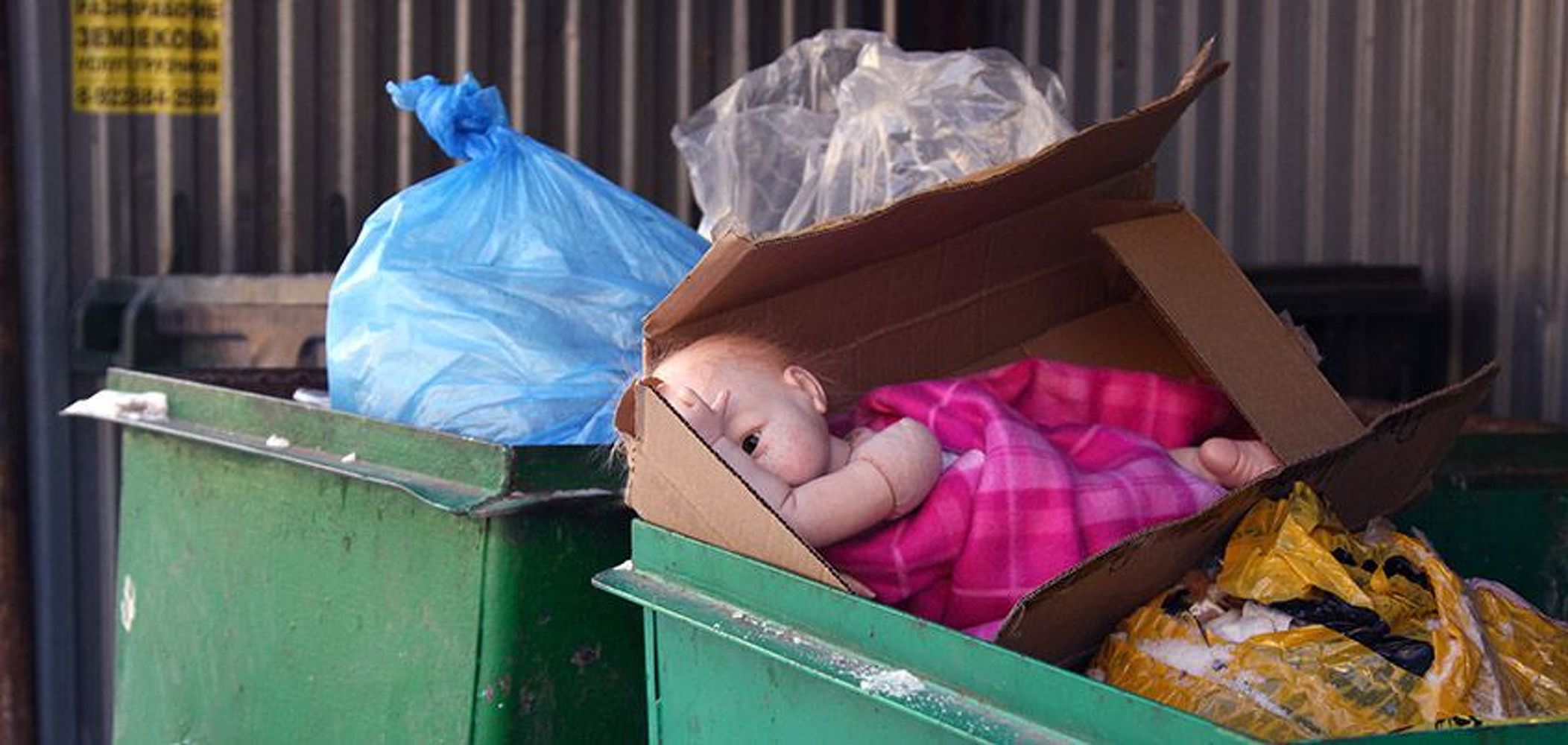 В Москве мигрантка из Кыргызстана выбросила младенца в коробку для мусора — Today.kg