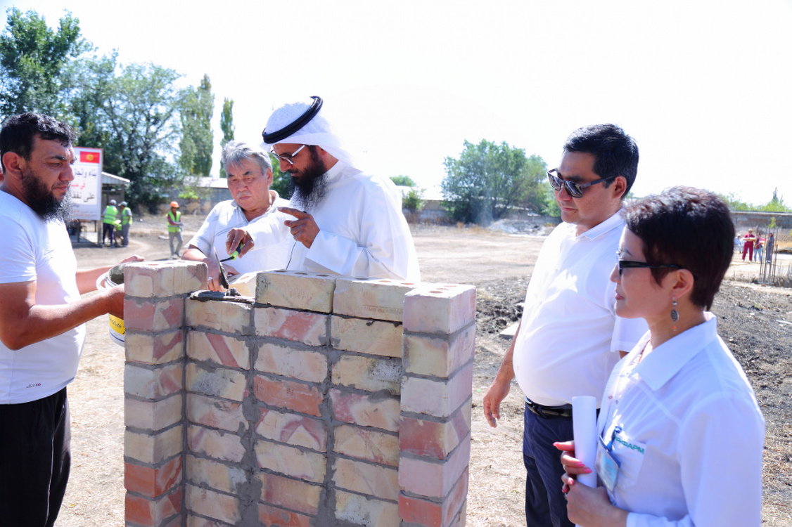 Кувейтский благотворительный фонд строит в Кыргызстане роддом — Today.kg