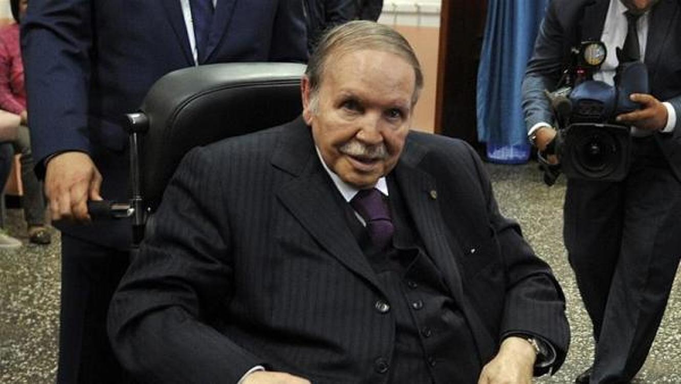 82-летний президент Алжира Бутефлика подал в отставку после массовых протестов — Today.kg
