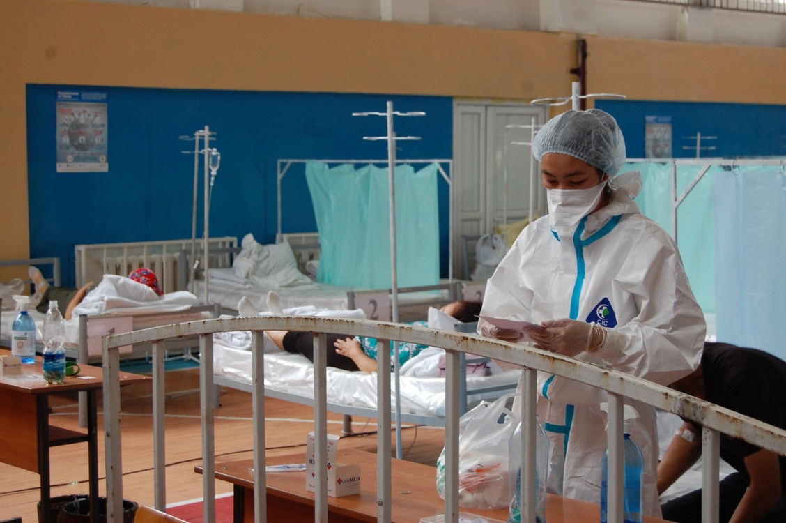 В Кыргызстане за сутки коронавирус выявлен у 127 медиков — Today.kg