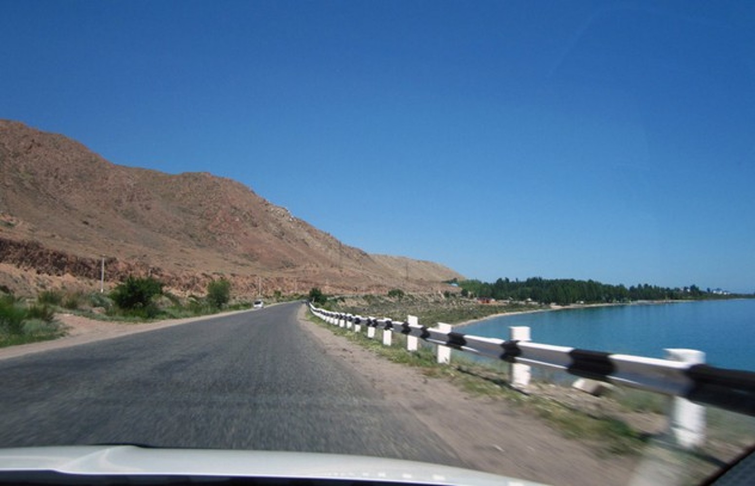 На время визита президента Таджикистана трассу На Иссык-Куль будут временно перекрывать — Today.kg