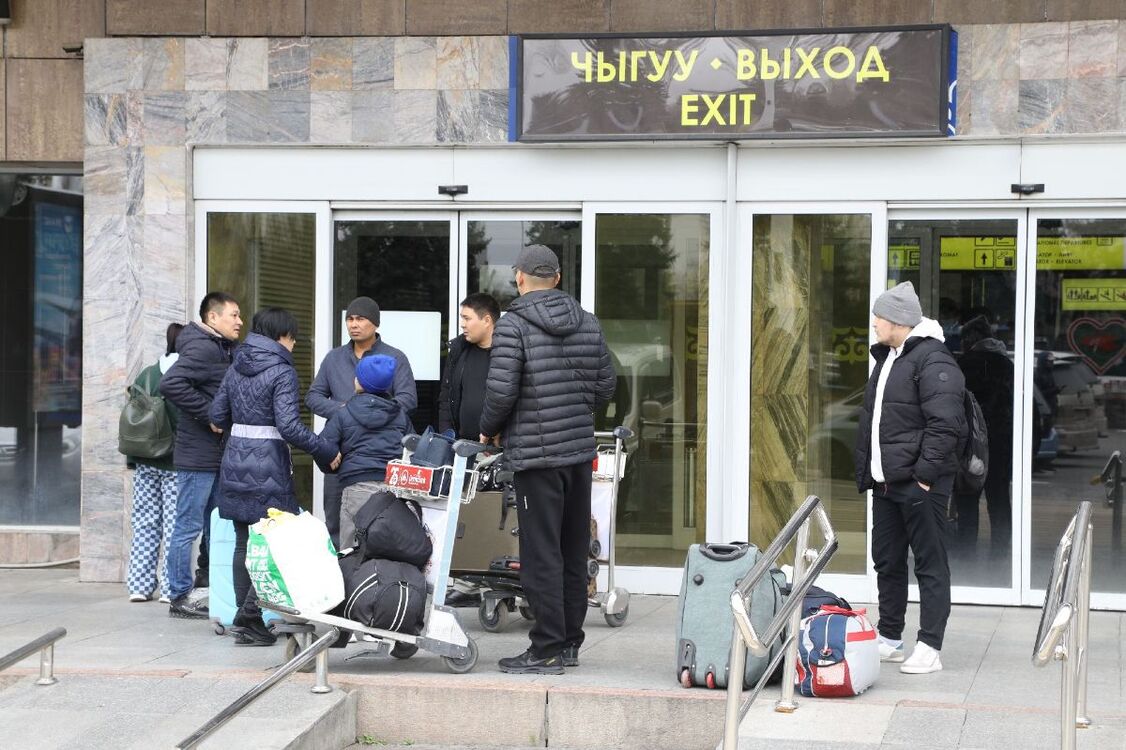 Более 60 кыргызстанцев находятся в Украине, 173 эвакуированы в Кыргызстан — Today.kg