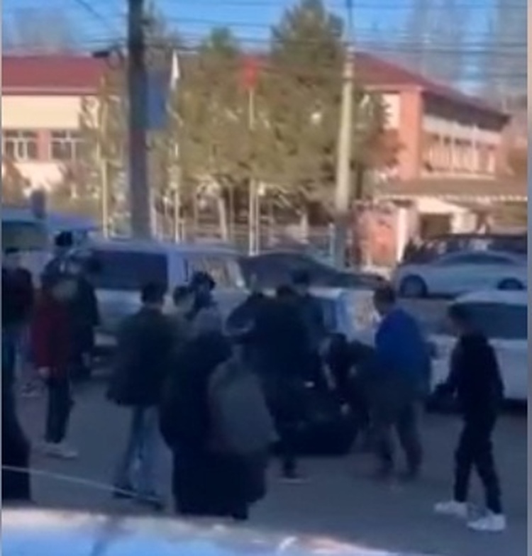 В Бишкеке в микрорайоне Тунгуч произошла массовая драка — Today.kg