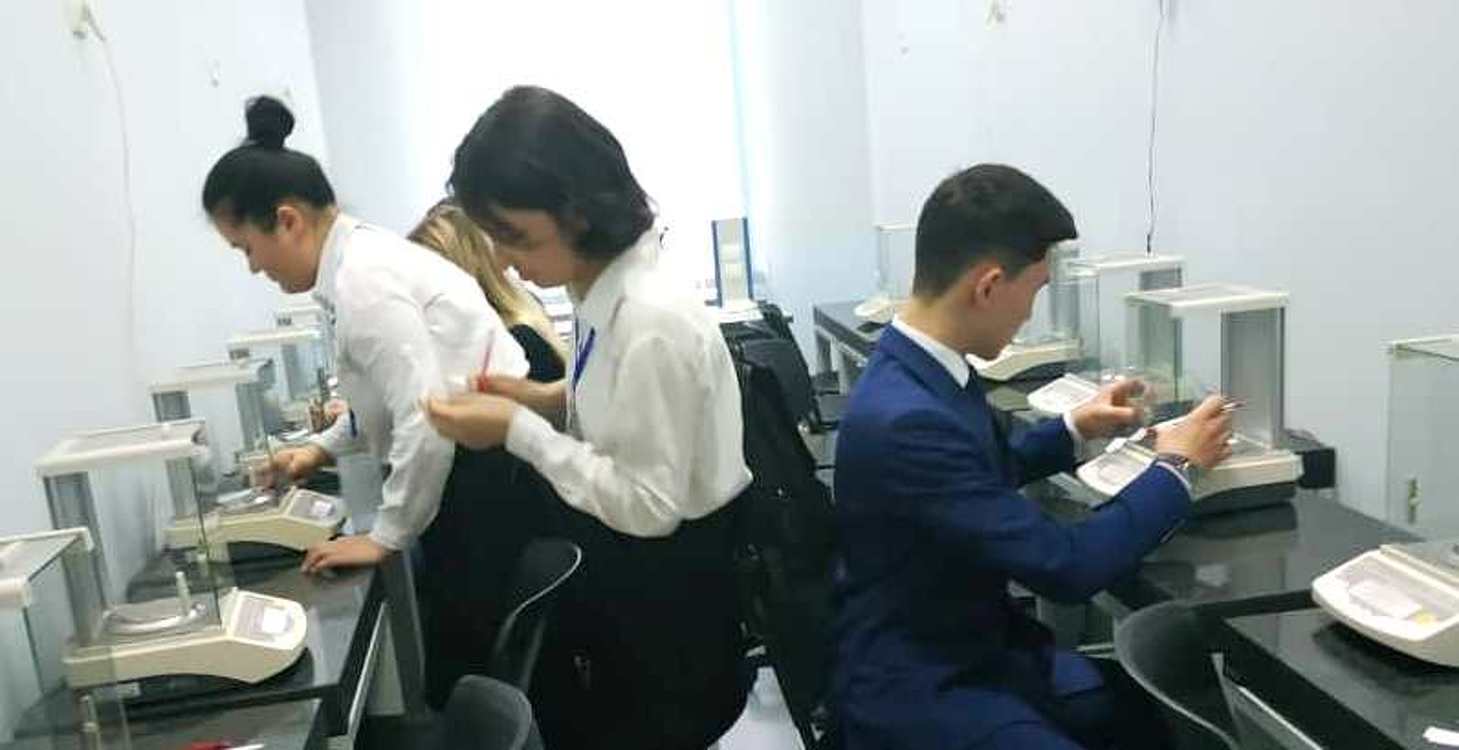 Ученики бишкекской школы №28 отличились на научной конференции в Санкт-Петербурге — Today.kg
