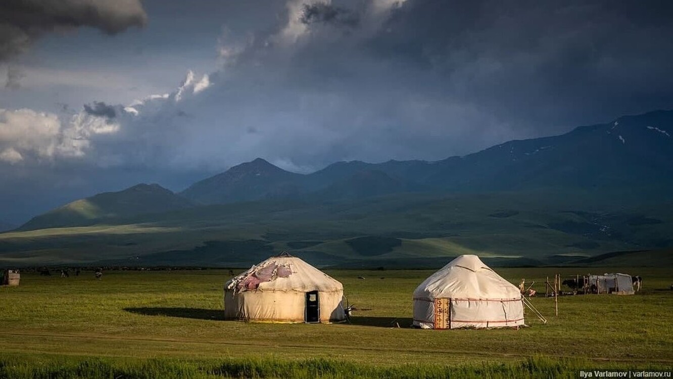 Блогер Илья Варламов задумался обосноваться в старости в горах Кыргызстана. Фото — Today.kg