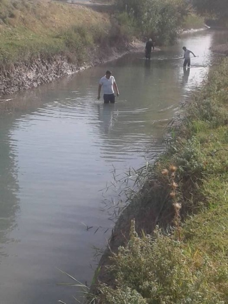 В Ошской области спасатели ищут годовалую девочку, которая упала в канал — Today.kg