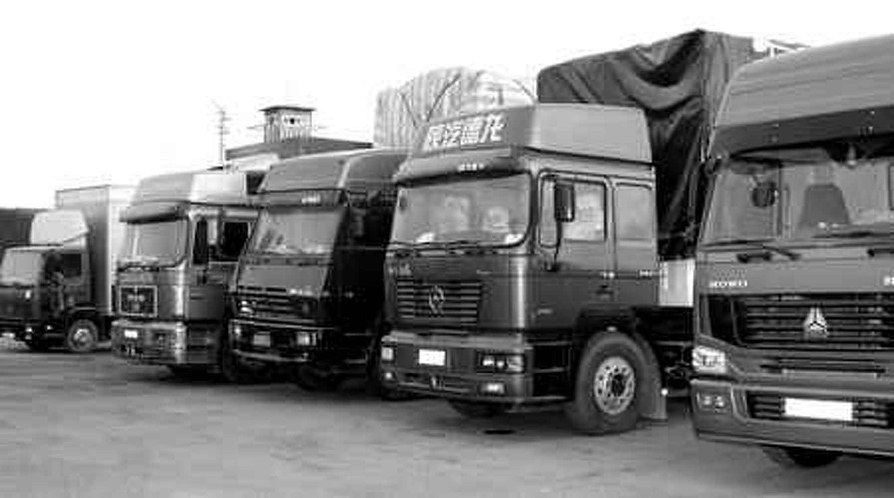 На границе Кыргызстана усилили контроль над провозом товаров — Today.kg