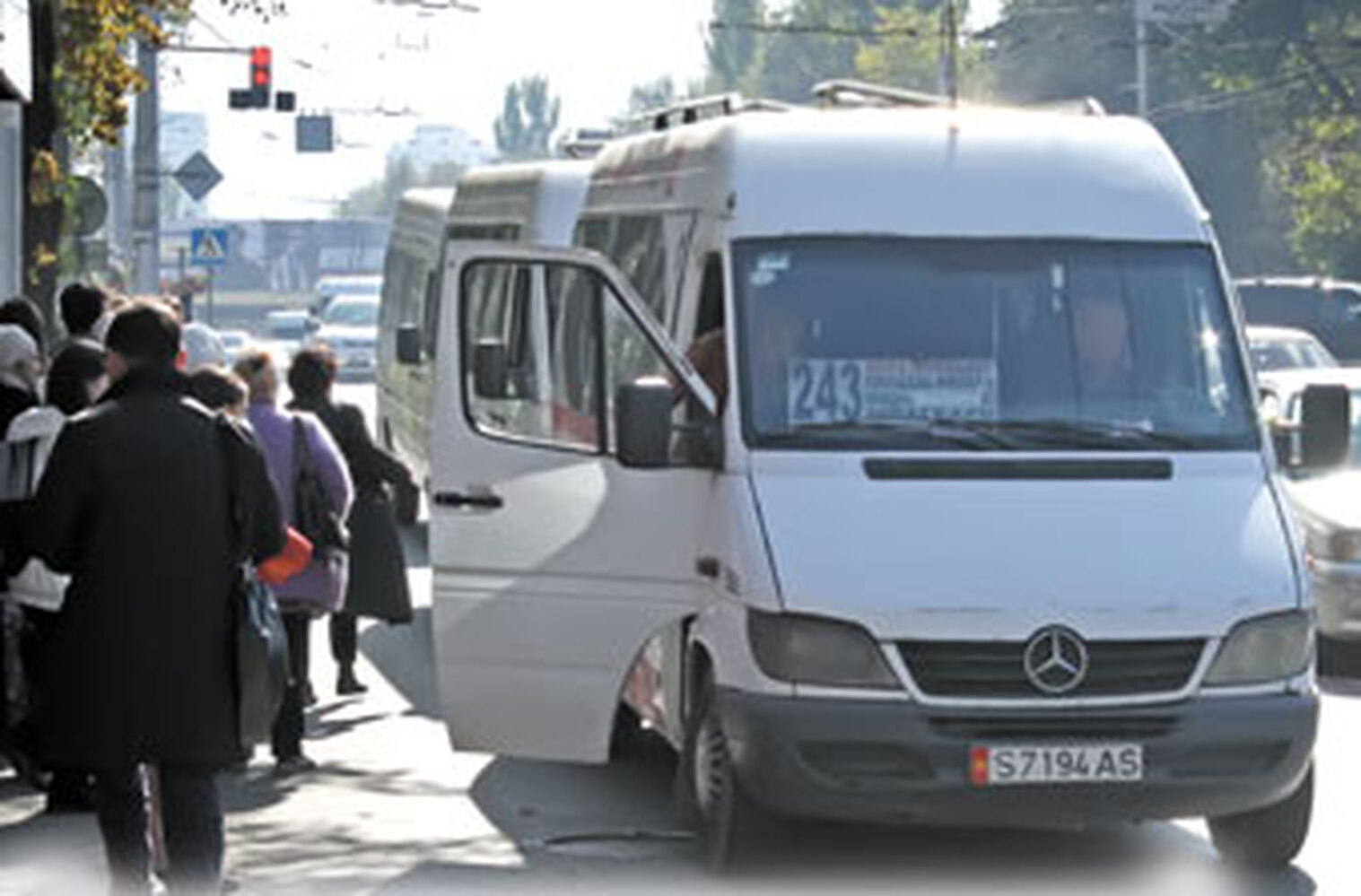 Водители маршруток уговорили мэрию Бишкека повысить стоимость проезда — Today.kg