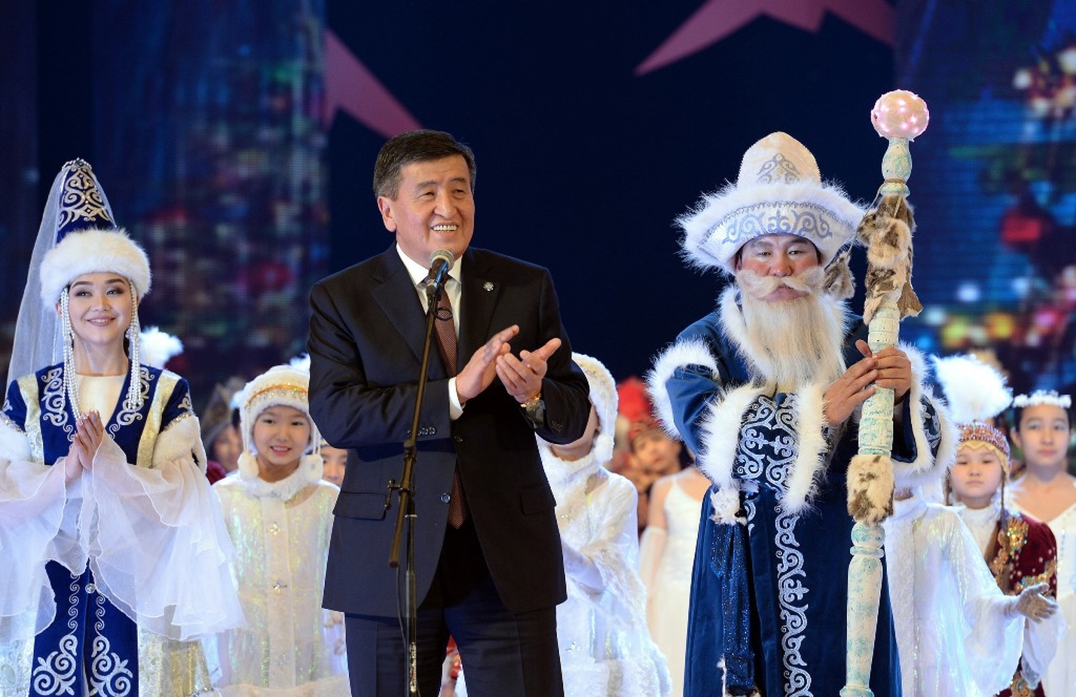 Президентскую елку для детей в Бишкеке проведут за 1,88 миллиона сомов — Today.kg