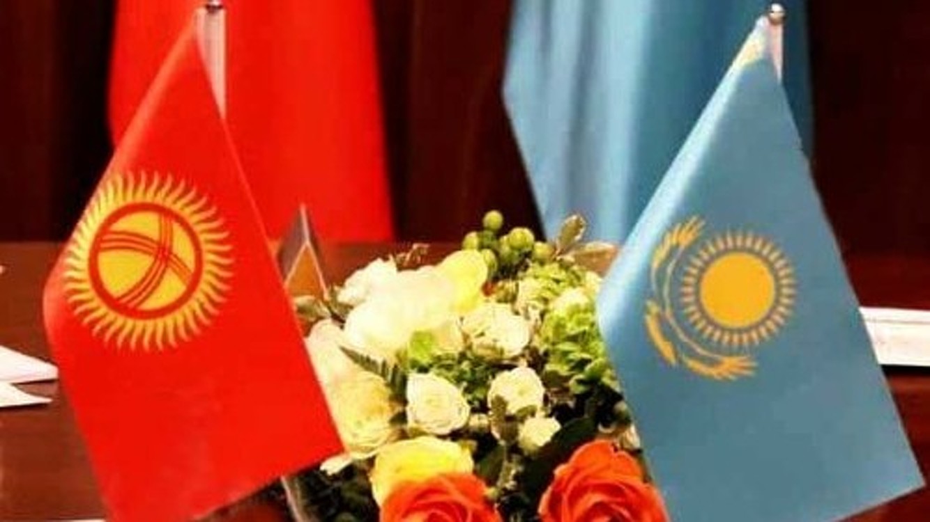 Замминистра экономики Кыргызстана о ситуации на границе с Казахстаном: Это скрытая борьба за контроль за товарными потоками — Today.kg