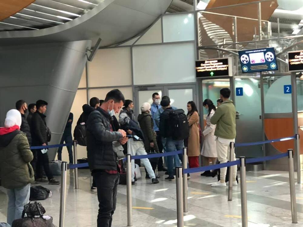 Около 100 кыргызстанцев задержали в московском аэропорту «Шереметьево» из-за проверки ФСБ — Today.kg