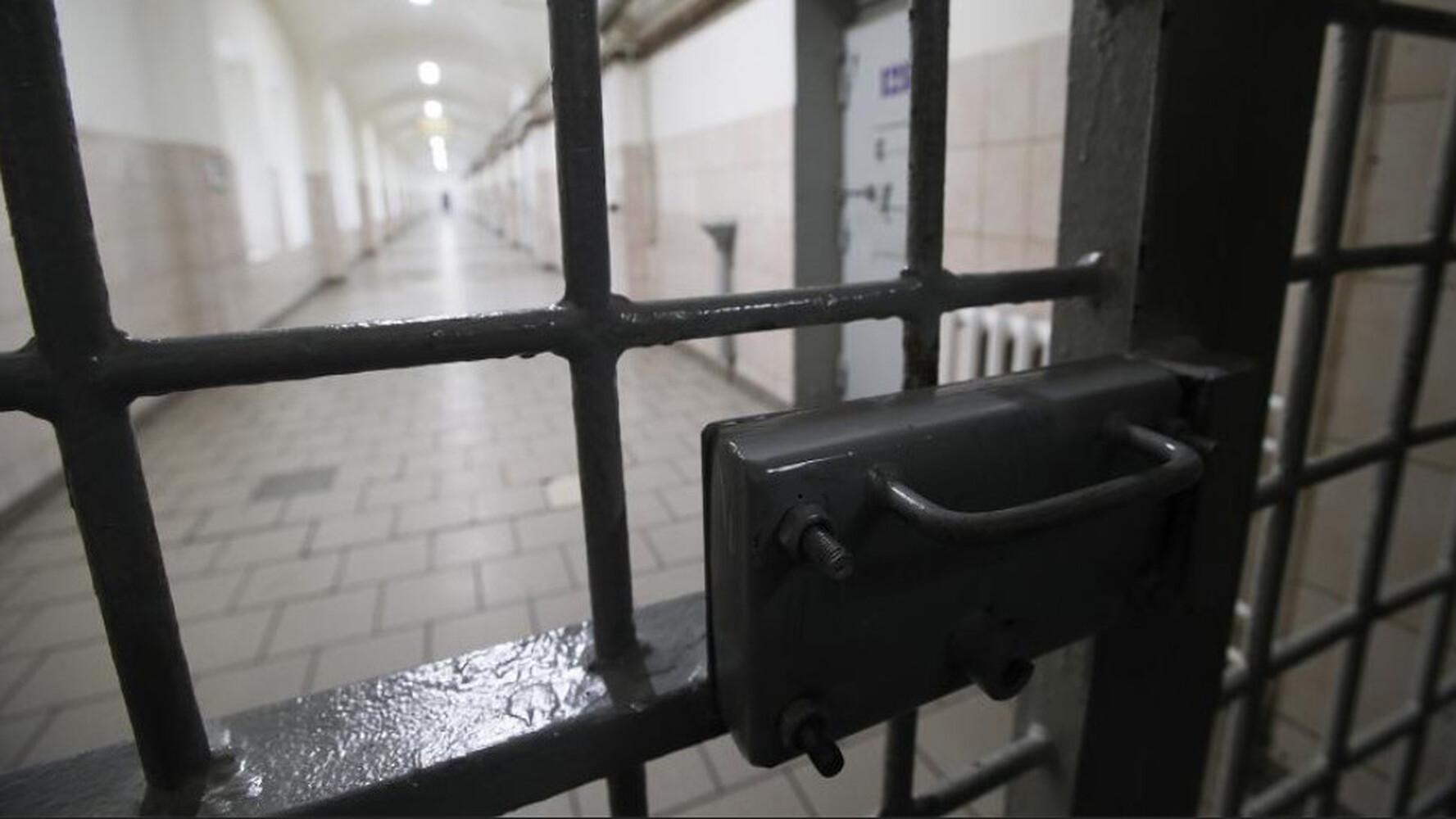 В центре временного содержания в Екатеринбурге 20 кыргызстанцев ожидают выдворения из России — Today.kg
