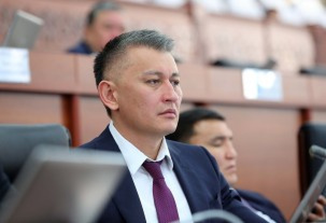 Депутат Пирматов поругался с читателями на Facebook — Today.kg