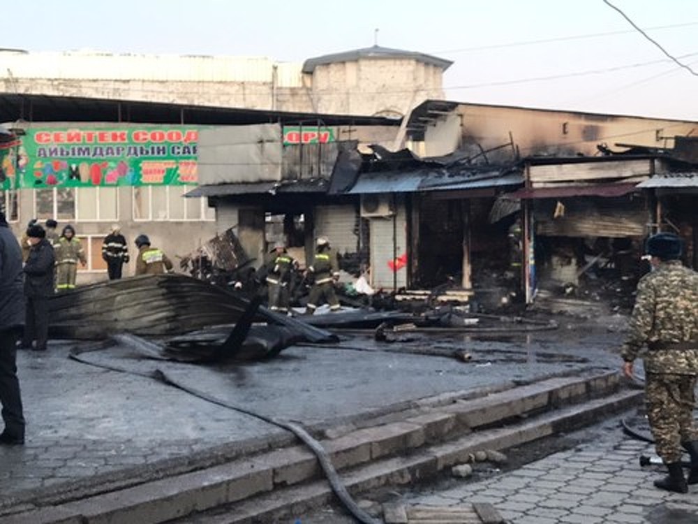 Пожар на Ошском рынке произошел из-за включенного обогревателя — Today.kg