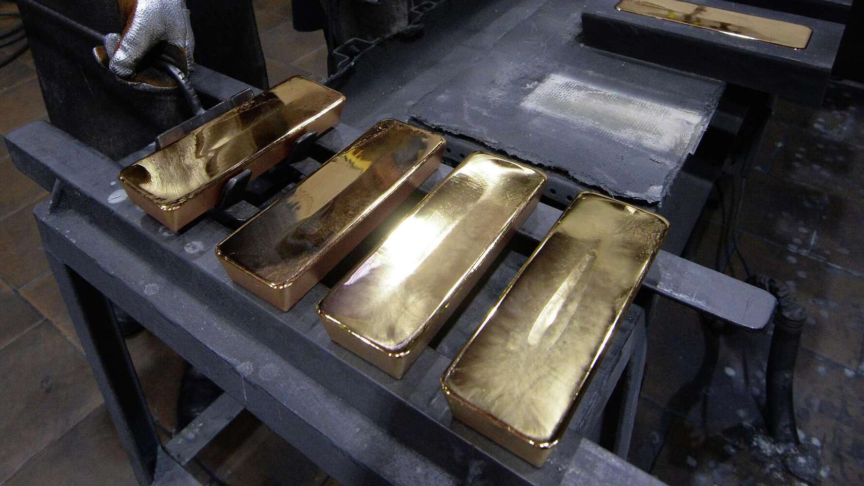 Кыргызстан за январь экспортировал более 1,1 тонны золота — Today.kg